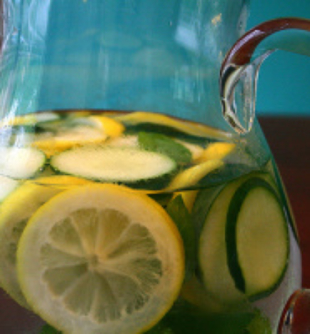 Limon & Cucumber Water: Delicious and Refreshing